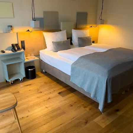 Otel Einsmehr 3*