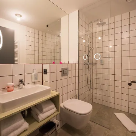 Einsmehr 3* Augsburg