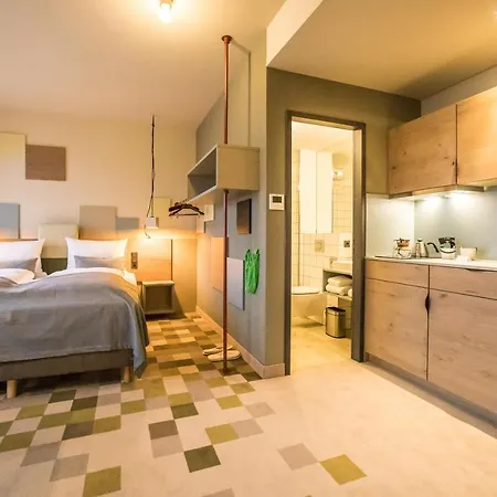 Einsmehr Hotel 3*